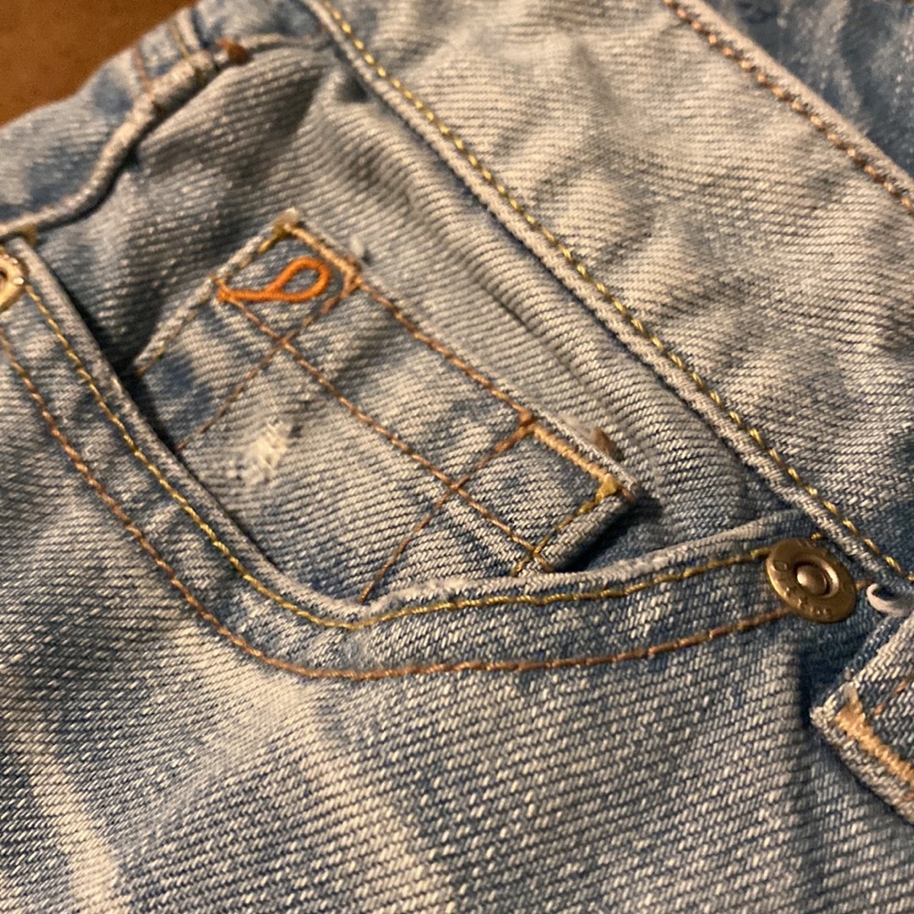 Dittos Short Mid Rise Shorts - Picture 3 of 7